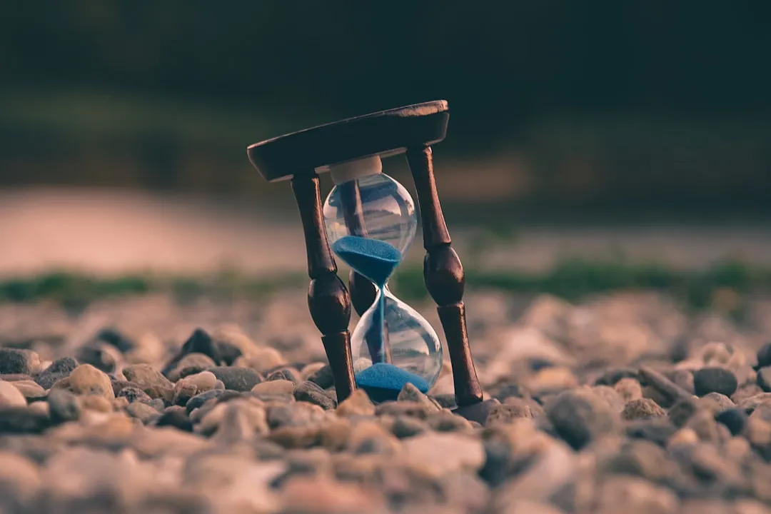 Hourglass representing the time pressure in business deal closings